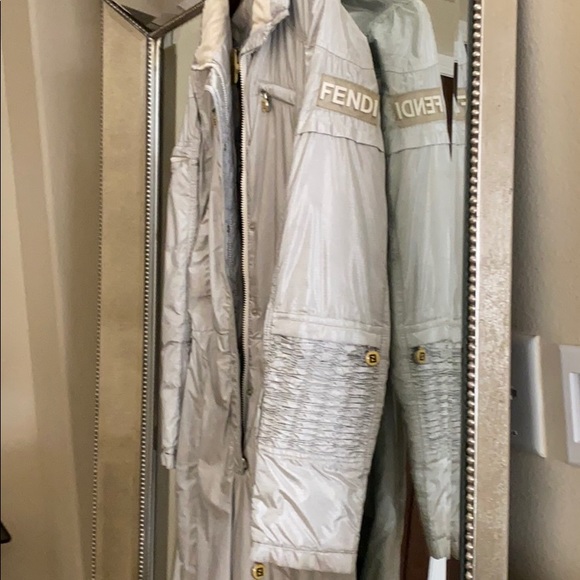 Fendi ski suit - Picture 8 of 10